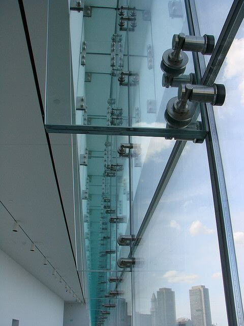 instalacion de vidrio con arañas